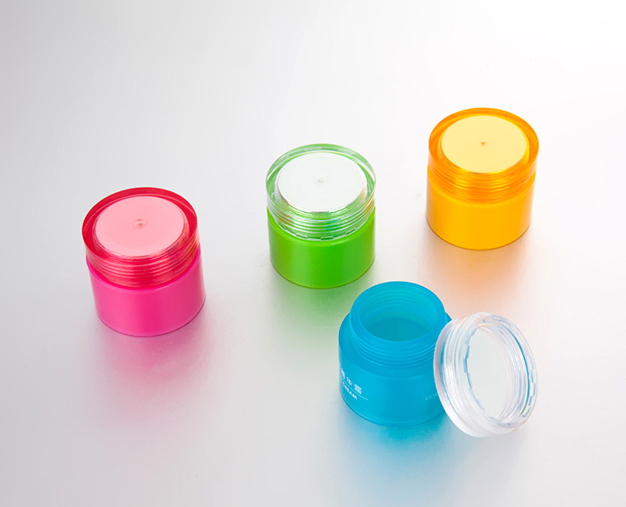 YZ-Plastic bottles, plastic cans, jars,-5g